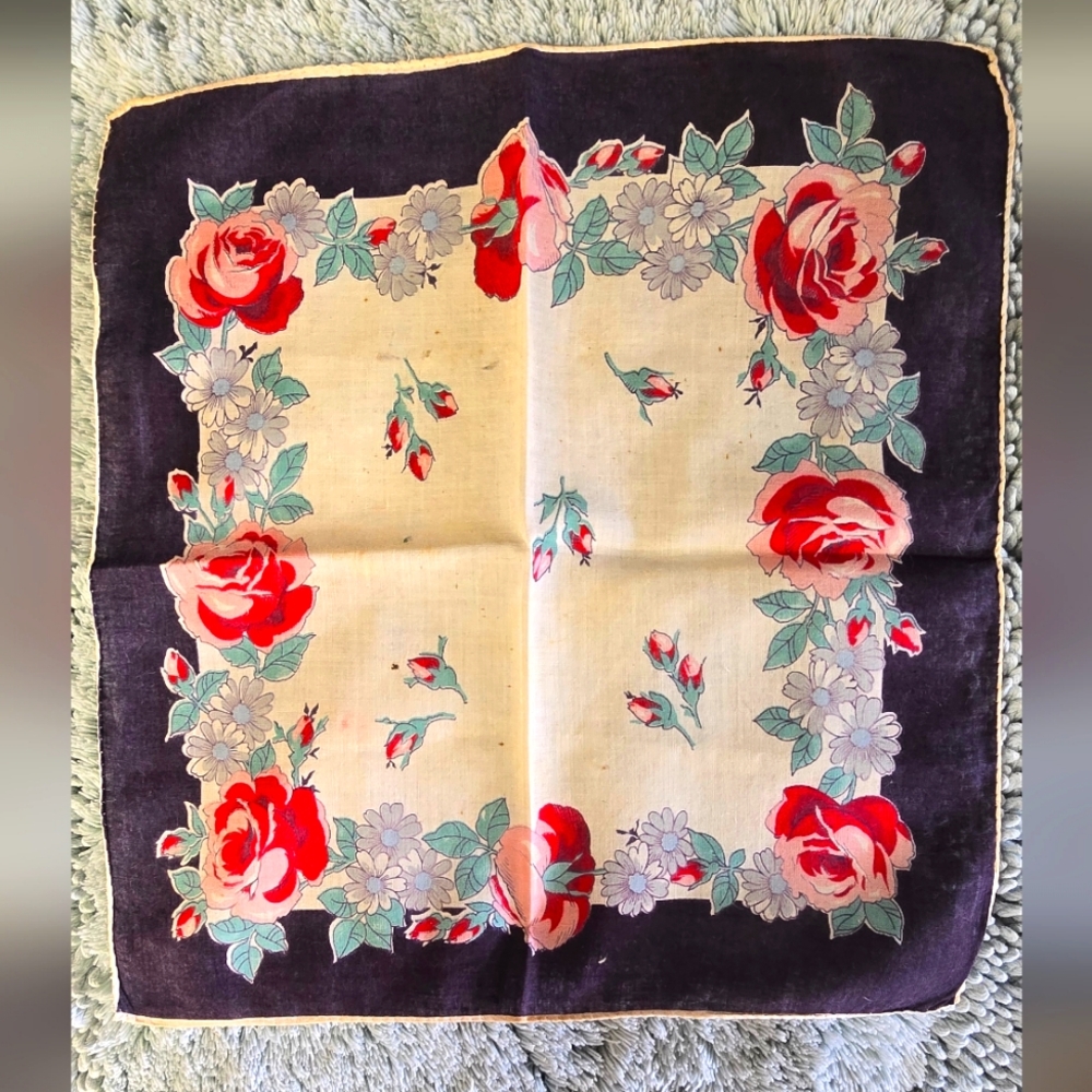 LOT of 7 Vintage Hankerchiefs - Picture 4 of 14